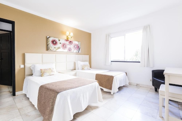 Hotel Jardim do Vau